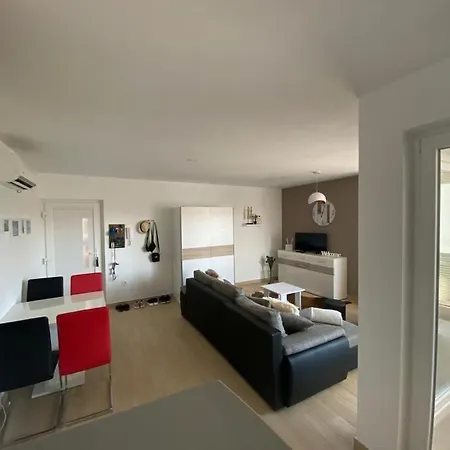 Apartman Erika Nin Exterior photo